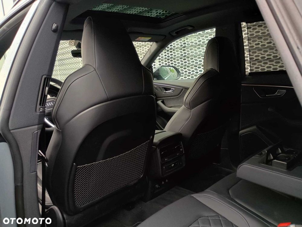 Audi Q8 - 13