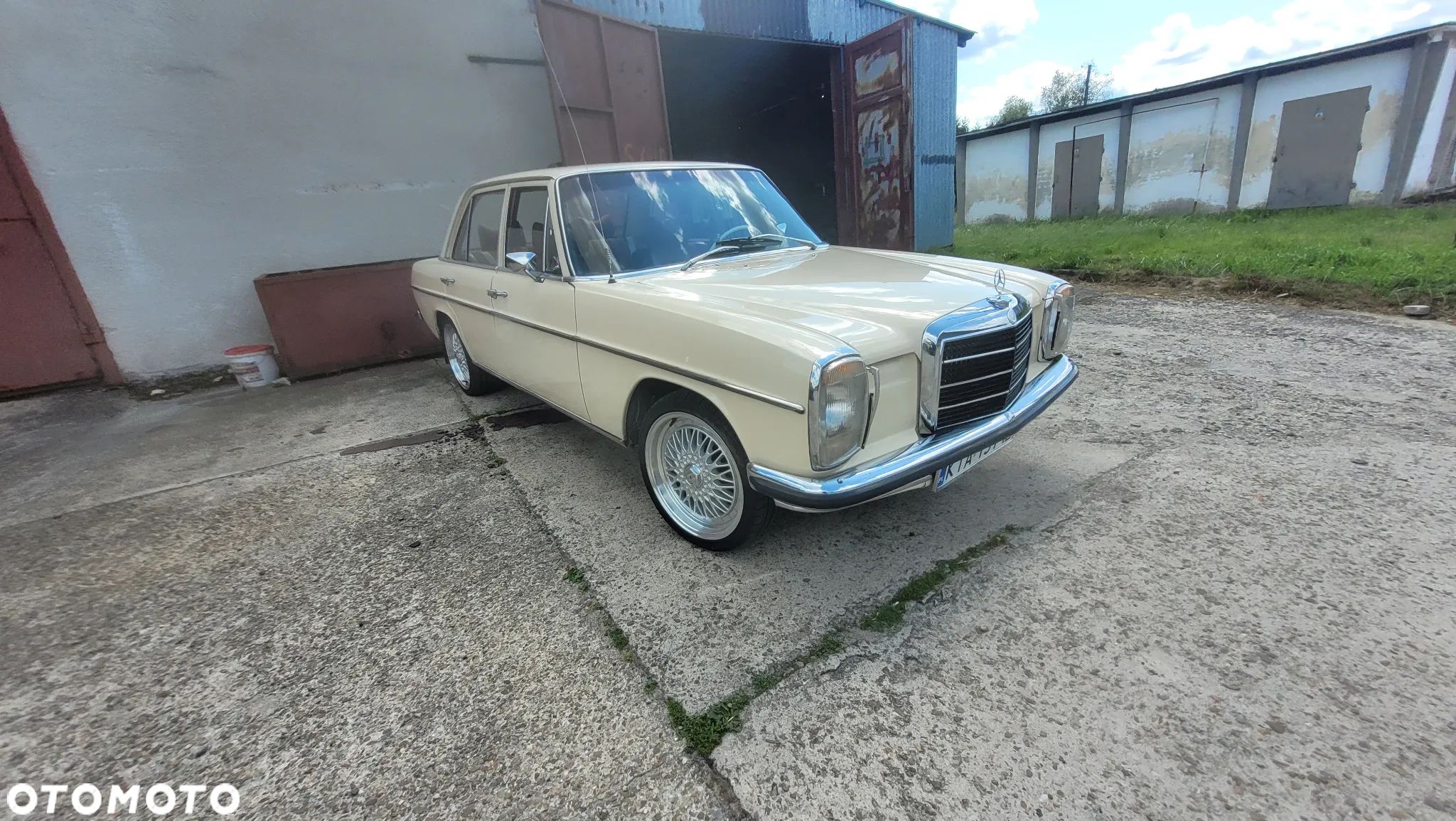 Mercedes-Benz Inny - 1