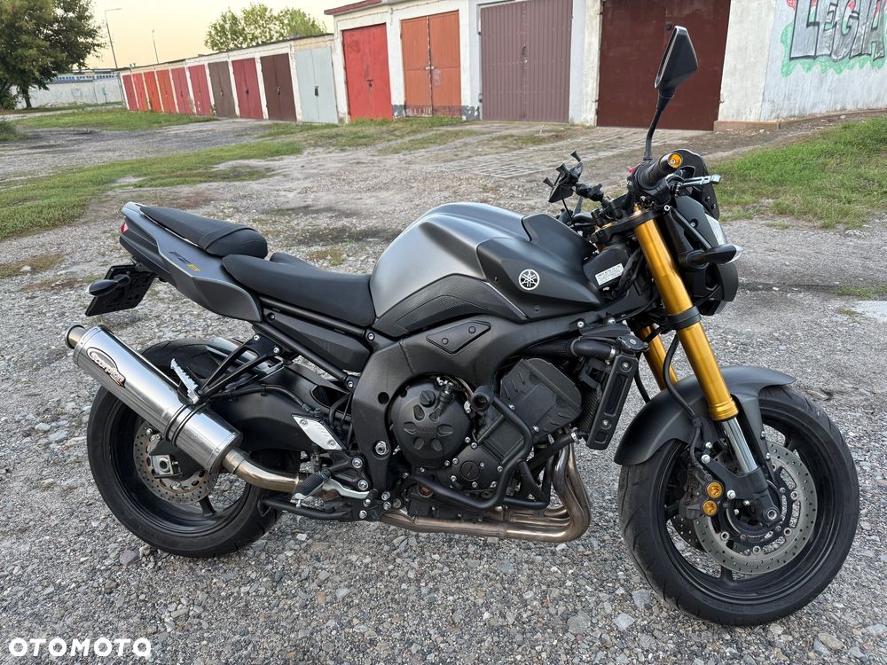 Yamaha FZ8 - 1