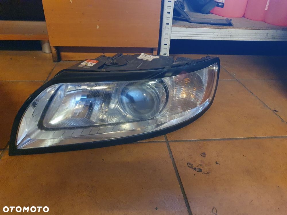 REFLEKTOR L/P XENON VOLVO S40 V50 LIFT EUROPA - 2
