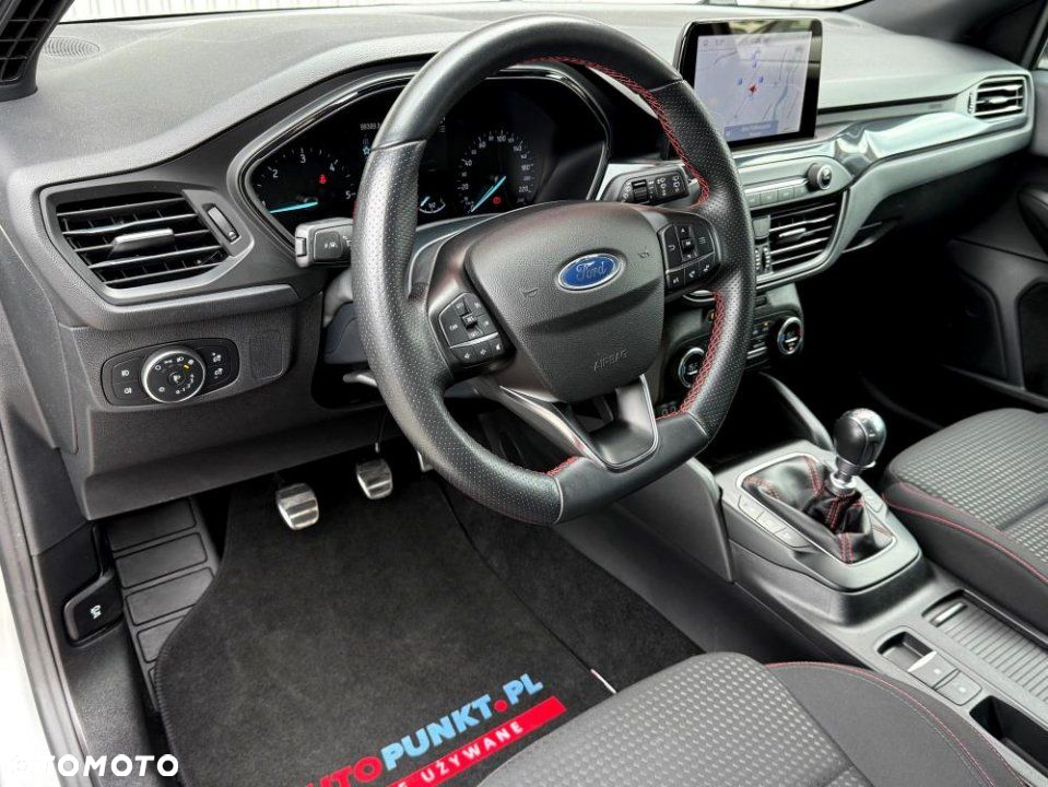 Ford Focus - 9