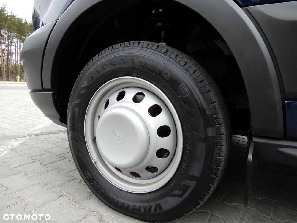 Iveco DAILY 170 KM Wersja TREND Doka Brygadowy Dubel Podwójna Kabina Bliźniak HDS FASSI F40B.0.22 Udźwig 995 Kg Zasięg 6.30 Cm 7-Mio Os.+2120 Kg Ładowność Serwis Do Końca 60 Tys Przeb Stan Jak Nowy - 11