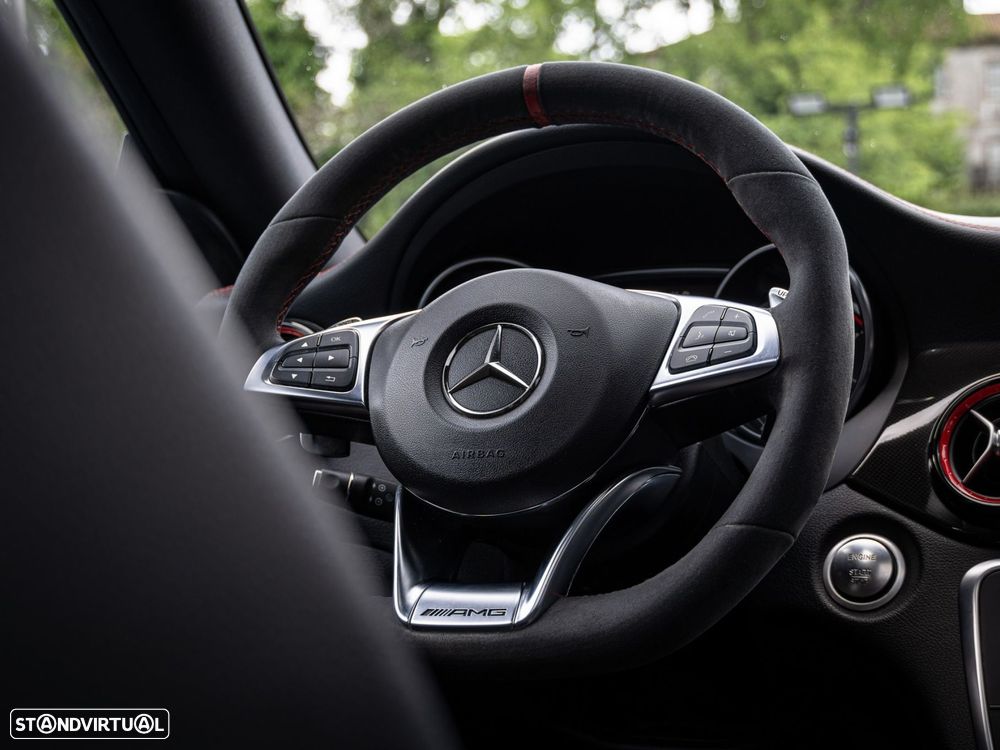 Mercedes-Benz CLA 45 AMG - 19