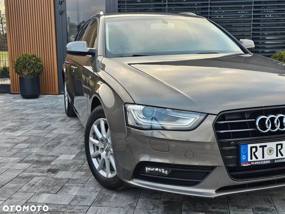 Audi A4 Avant 2.0 TDI DPF multitronic S line Sportpaket - 20