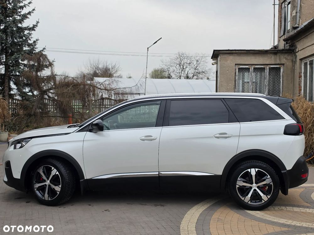 Peugeot 5008 - 5