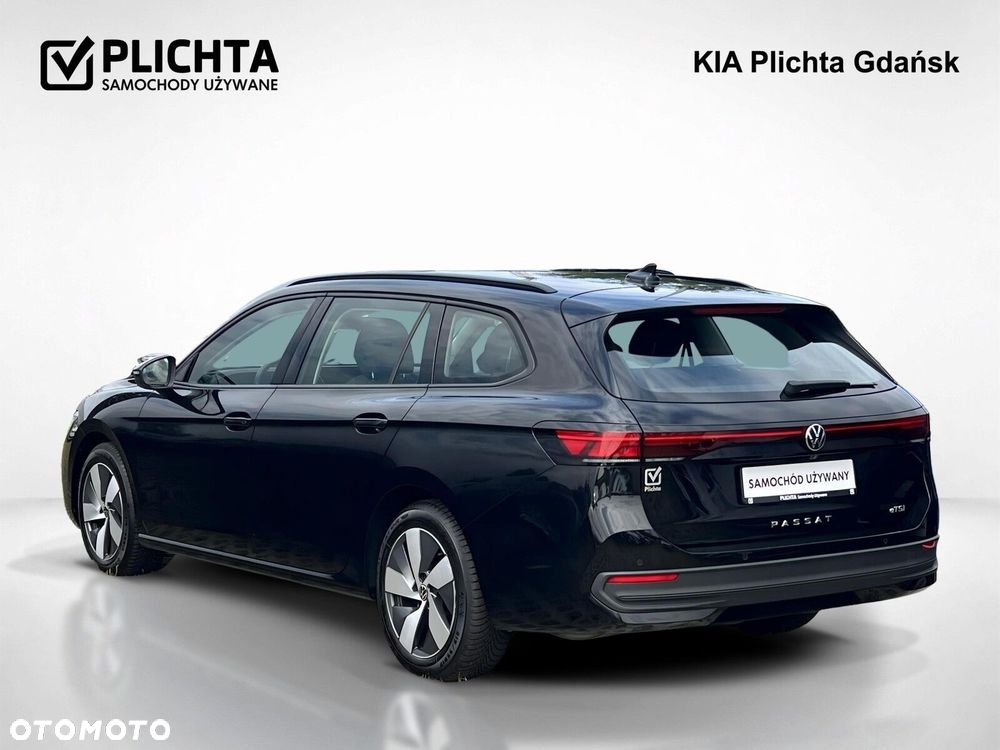 Volkswagen Passat - 4