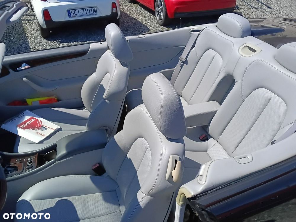 Mercedes-Benz CLK - 15
