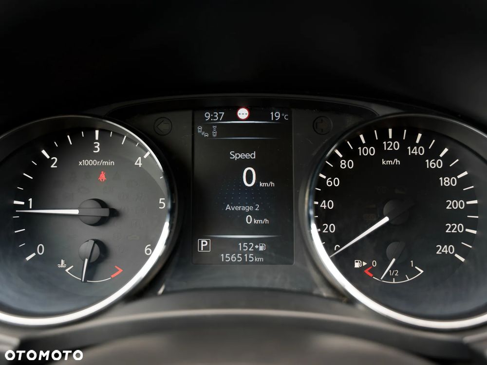 Nissan Qashqai 1.6 dCi Xtronic TEKNA+ - 21