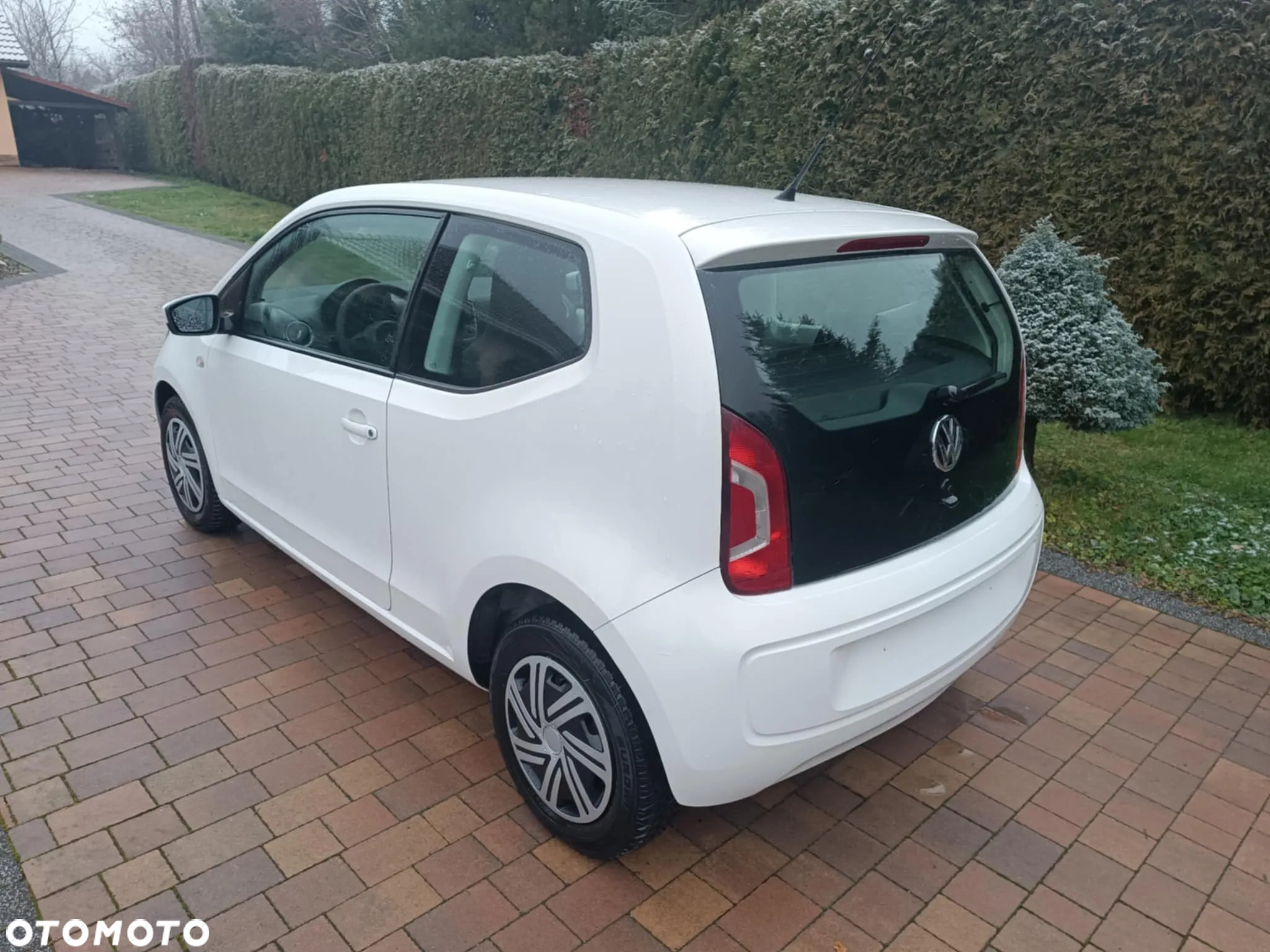 Volkswagen up! - 3
