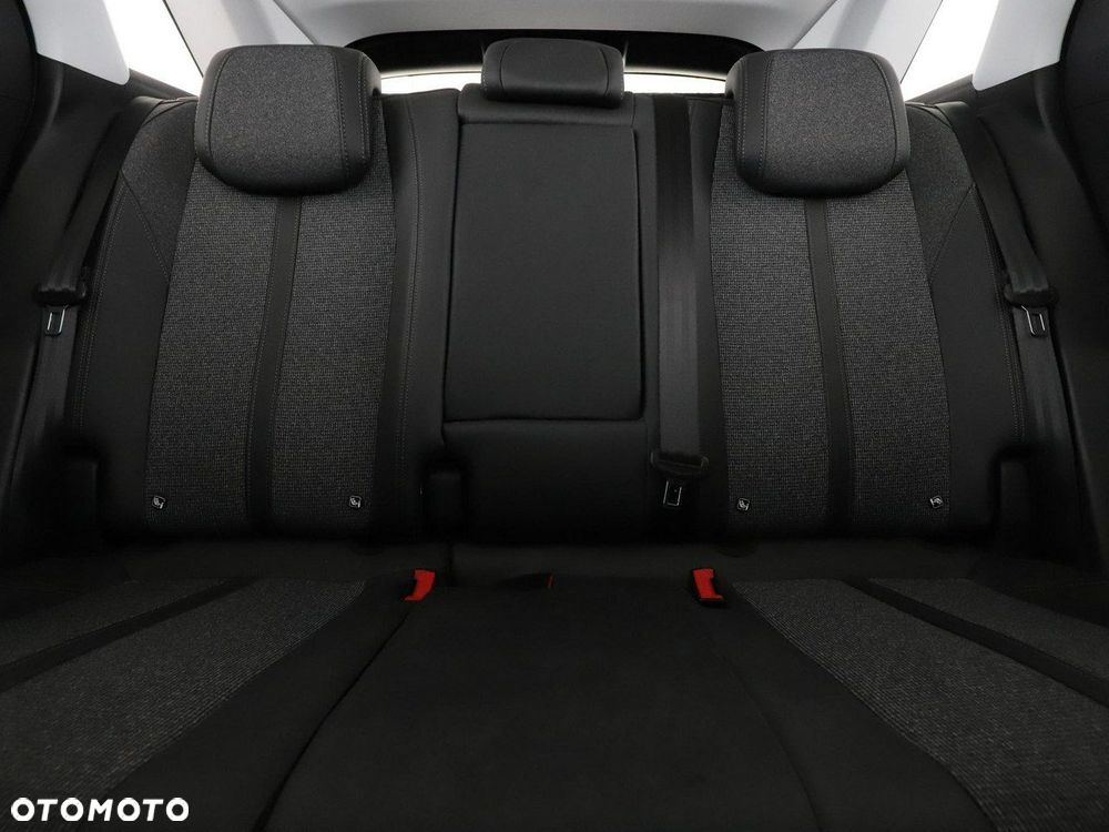 Peugeot 3008 1.2 PureTech Allure S&S EAT8 - 19