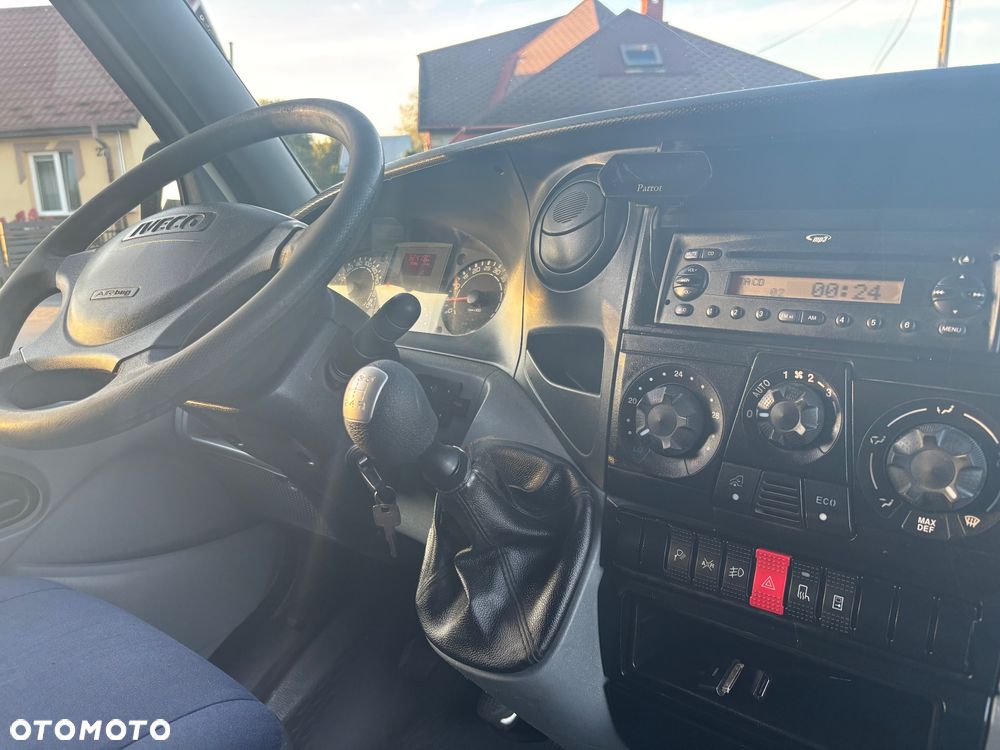 Iveco 35s12 - 8