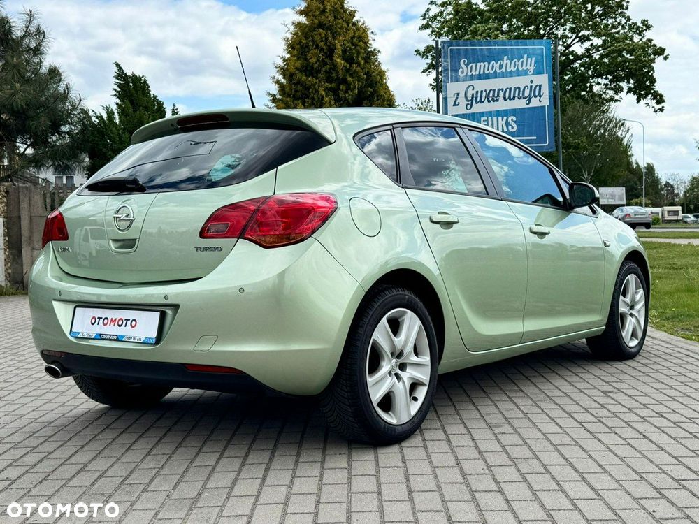 Opel Astra 1.4 T Enjoy - 13