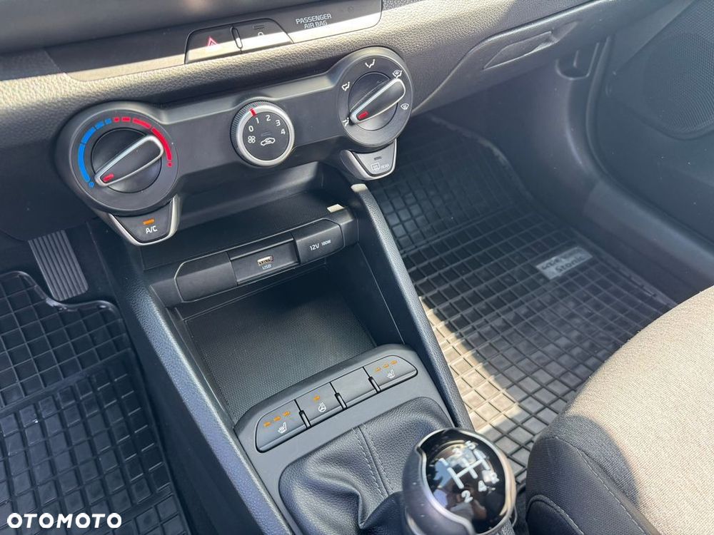 Kia Stonic 1.2 M - 13