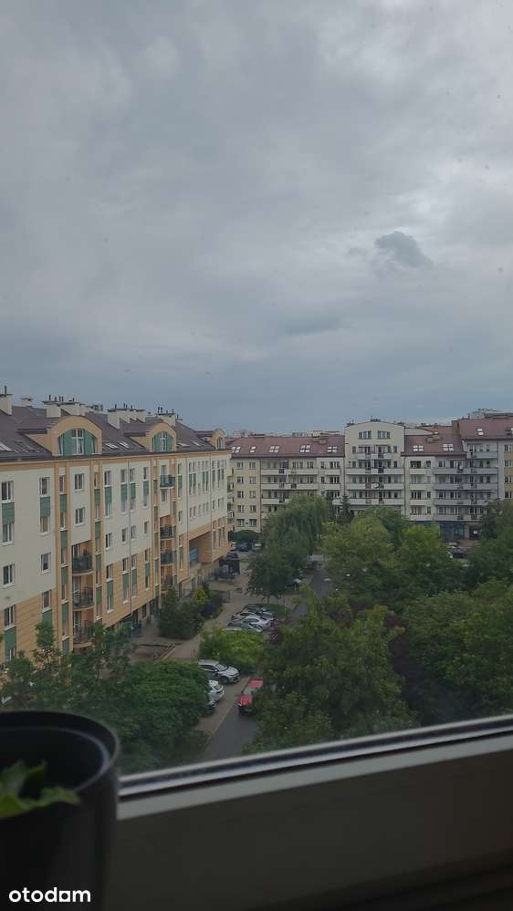 Wygodne mieszkanie 2-pokojowe z balkonem na Kabatach (metro!)
