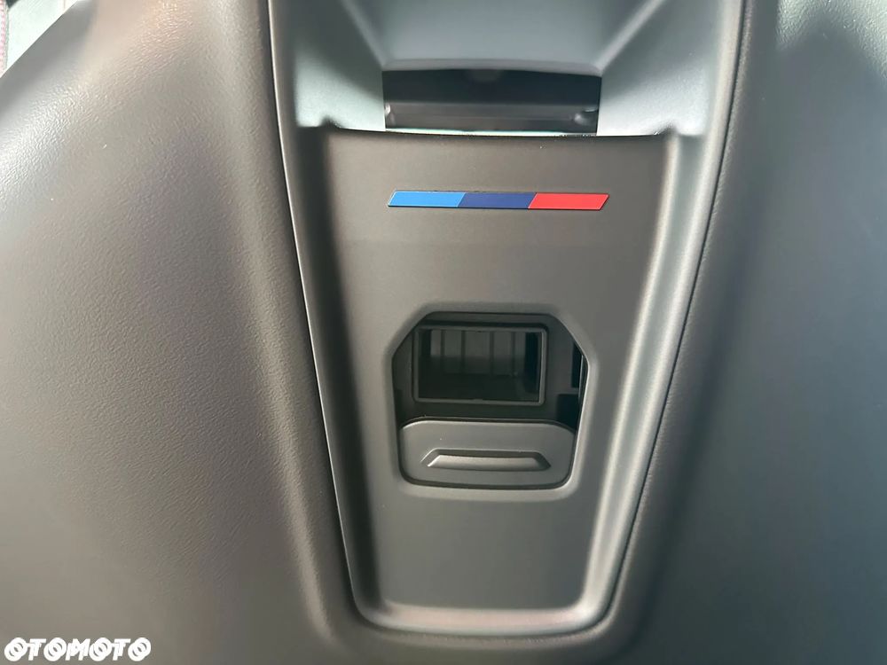 BMW iX3 50 xDrive 113.4kWh - 37