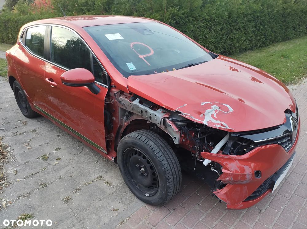 Renault Clio - 7