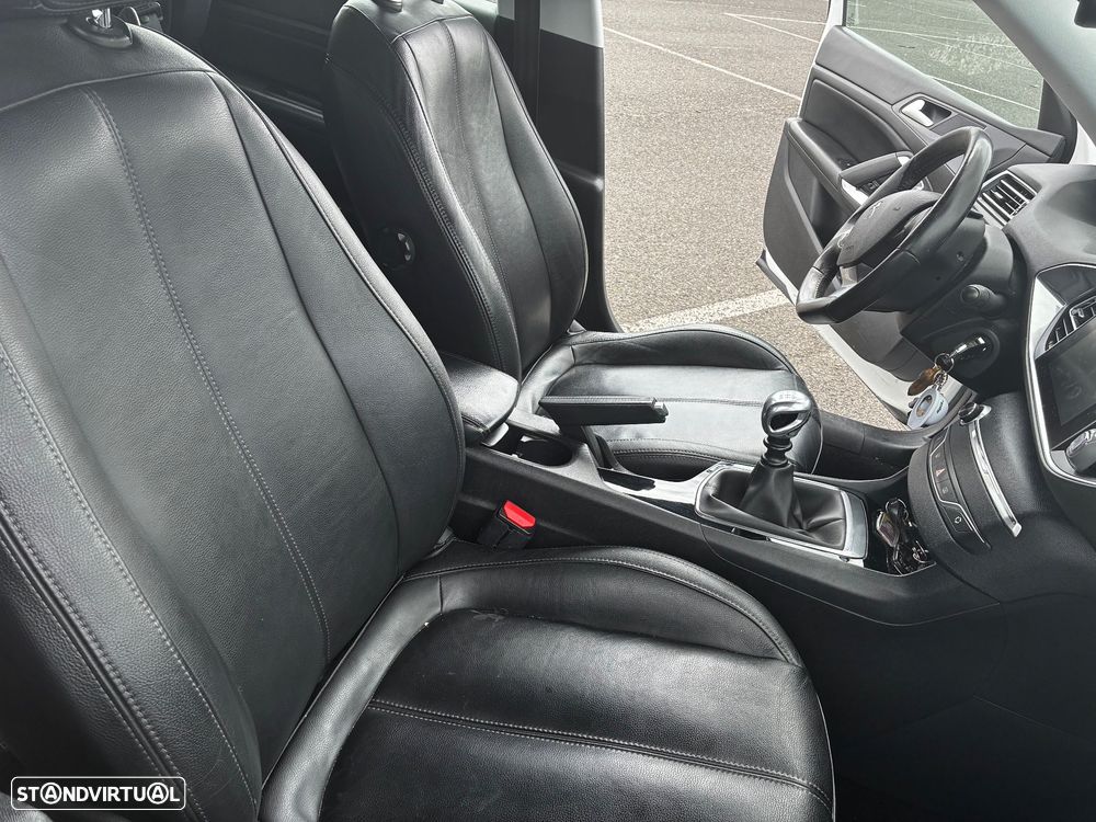 Peugeot 308 SW 1.6 BlueHDi Active - 12