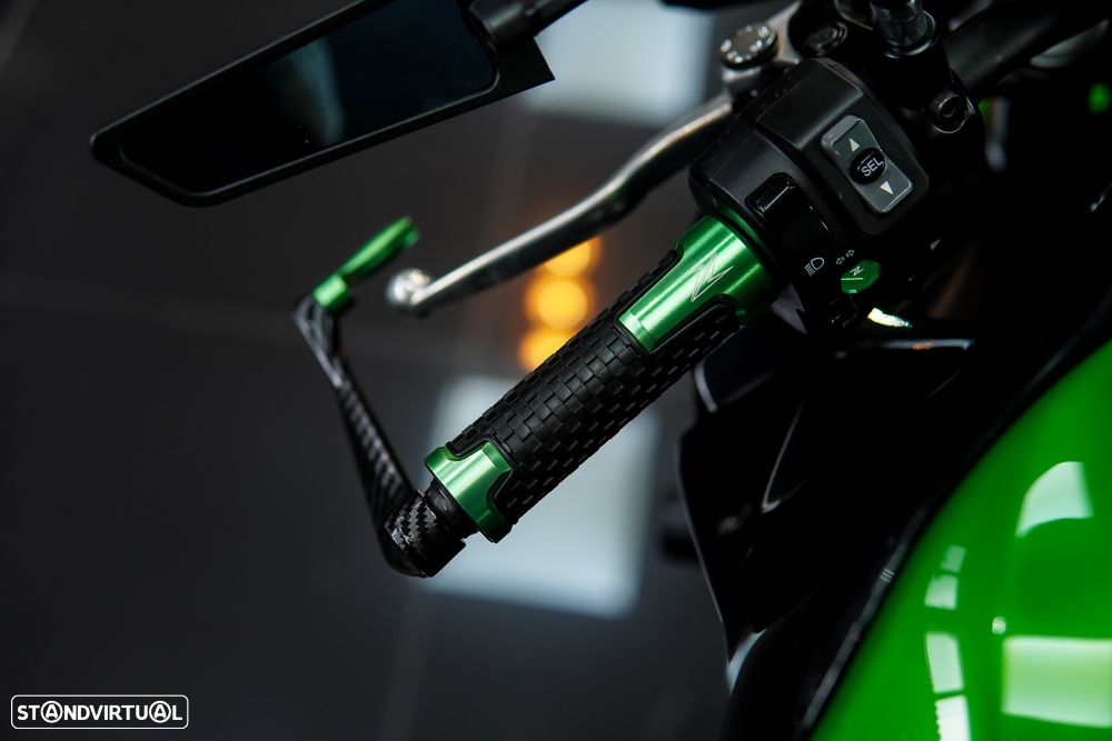 Kawasaki ZR 900 Akrapovic Full Titanium - 50