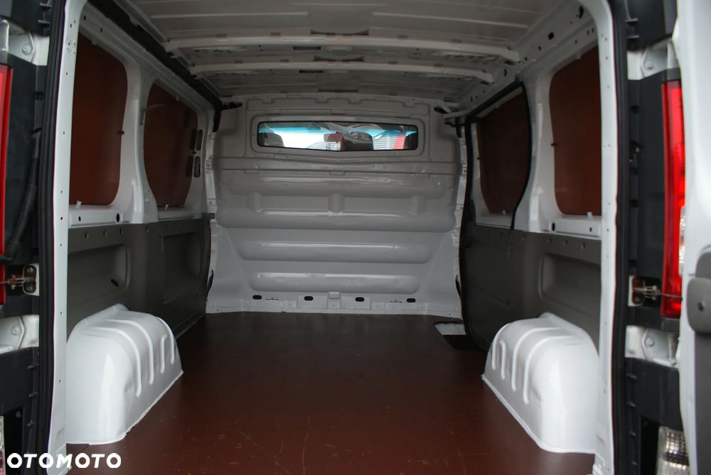 Renault Trafic - 15