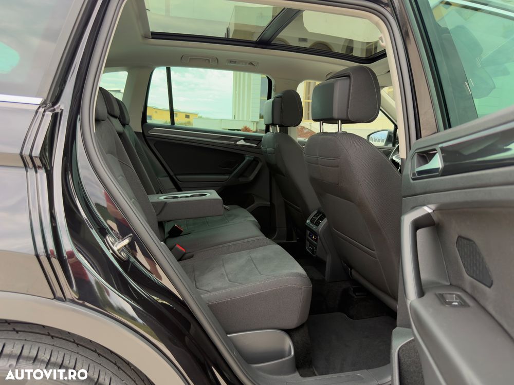 Volkswagen Tiguan 2.0 TDI SCR 4MOTION DSG Elegance - 29