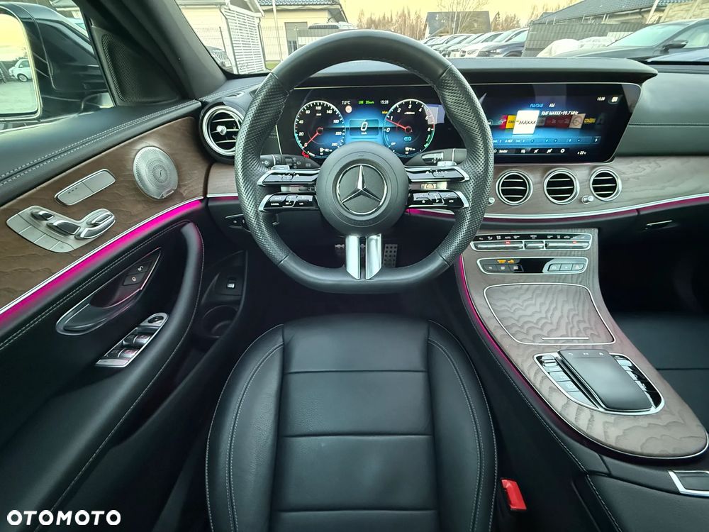 Mercedes-Benz Klasa E 300 d 9G-TRONIC AMG Line - 38
