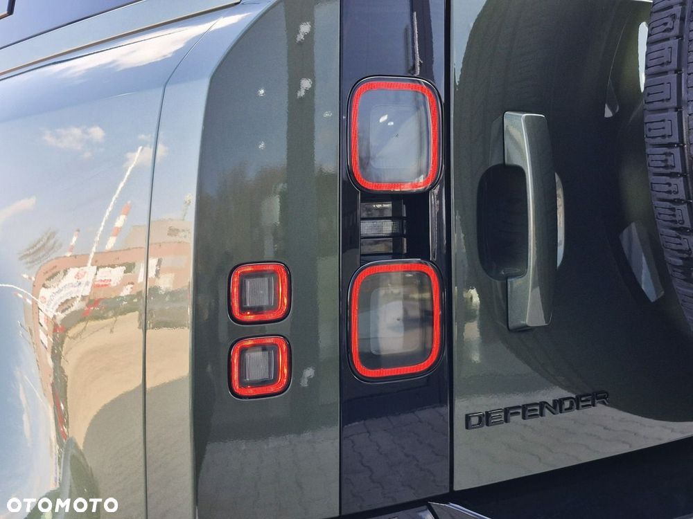 Land Rover Defender 110 D350 X - 15