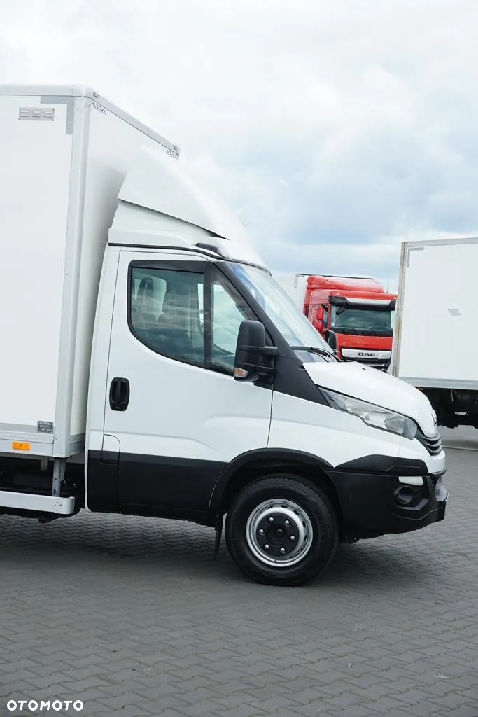 Iveco / DAILY / 70C18 / E 6 / KONTENER + WINDA / 10 PALET / ŁAD. 3565 KG - 34