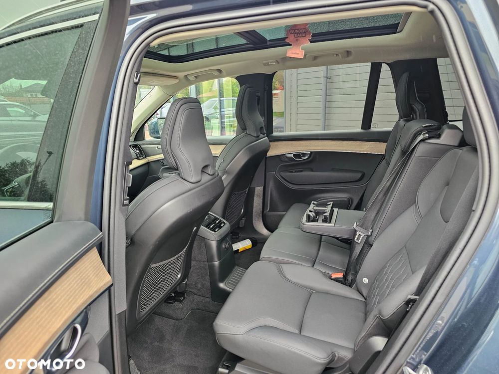 Volvo XC 90 T8 AWD Recharge Geartronic Inscription Edition - 24