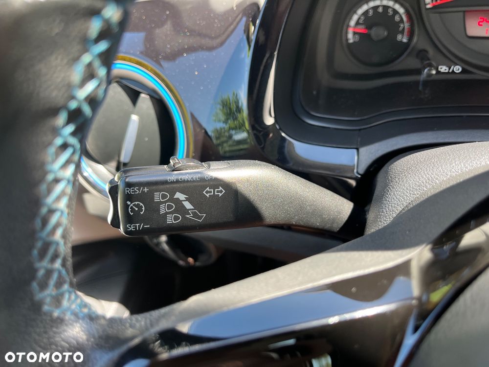 Volkswagen up! - 14
