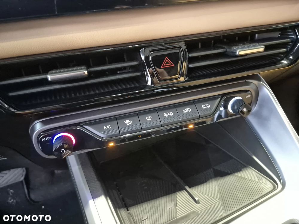 GAC Emzoom 1.5T Luxury DCT - 18