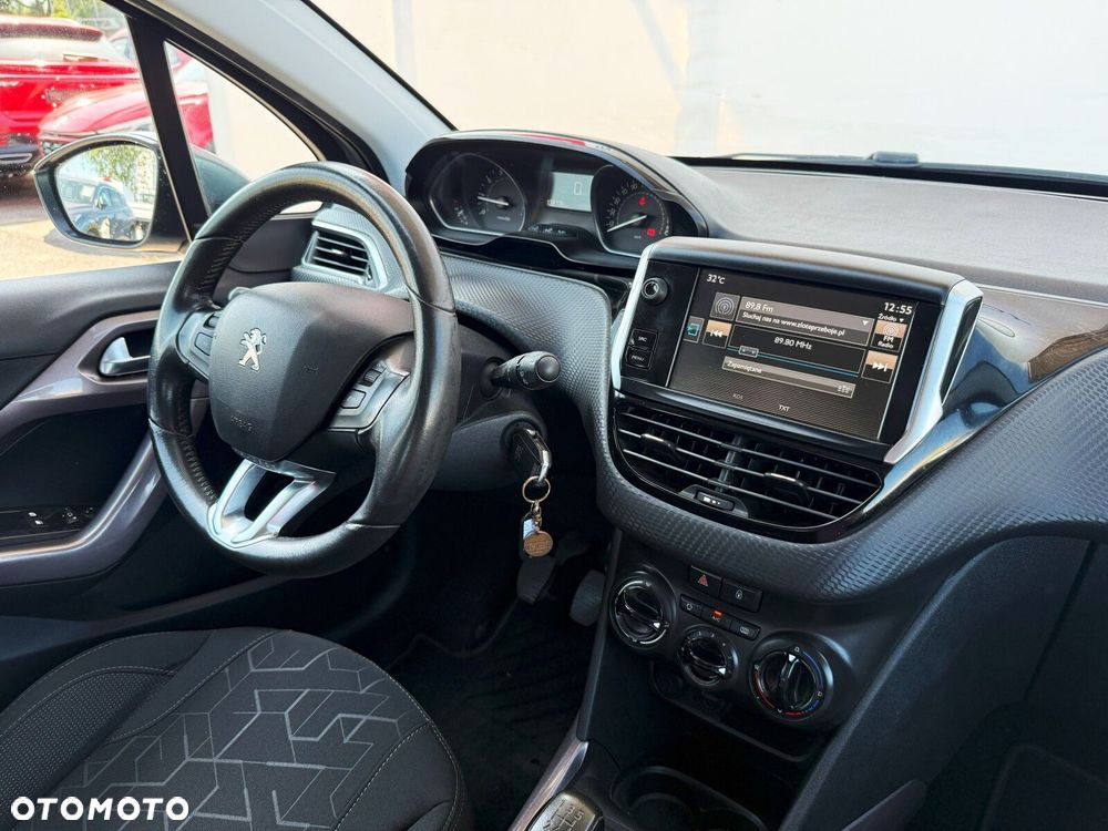 Peugeot 2008 1.2 Pure Tech Access EU6 - 27