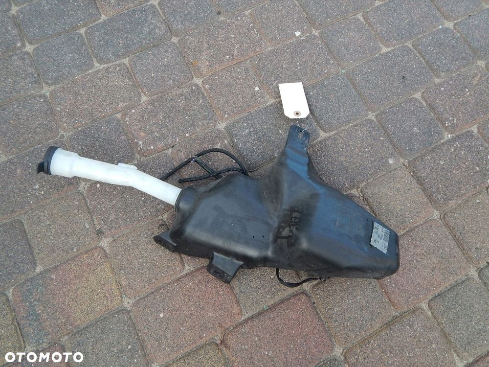 ZBIORNICZEK SPRYSKIWACZY OPEL ZAFIRA C - 1