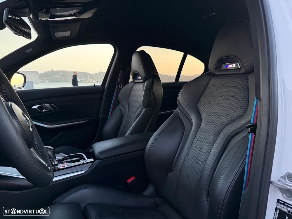 BMW M3 Competition M xDrive - 39