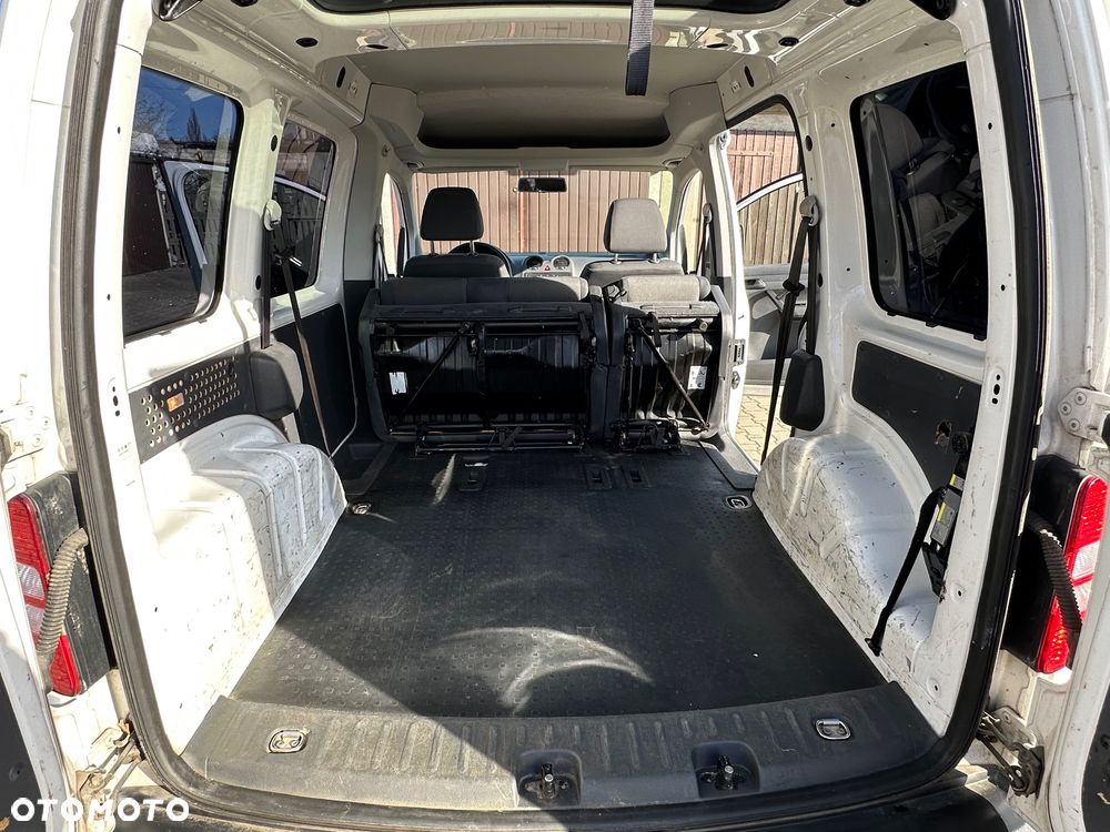 Volkswagen Caddy - 14