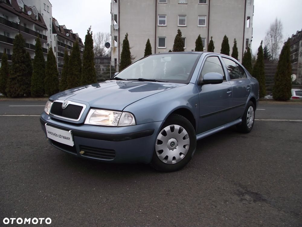 Skoda Octavia 1.6 Tour - 1