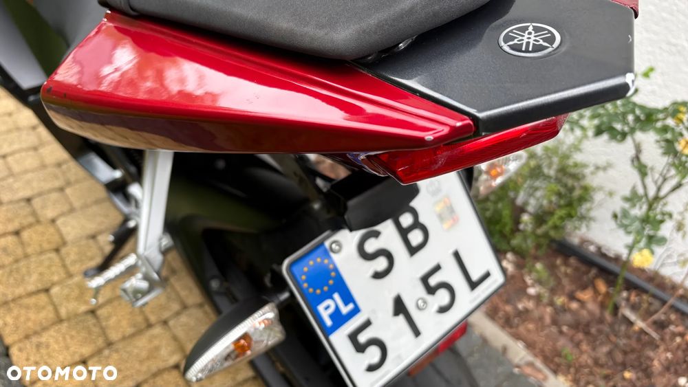Yamaha YZF - 9