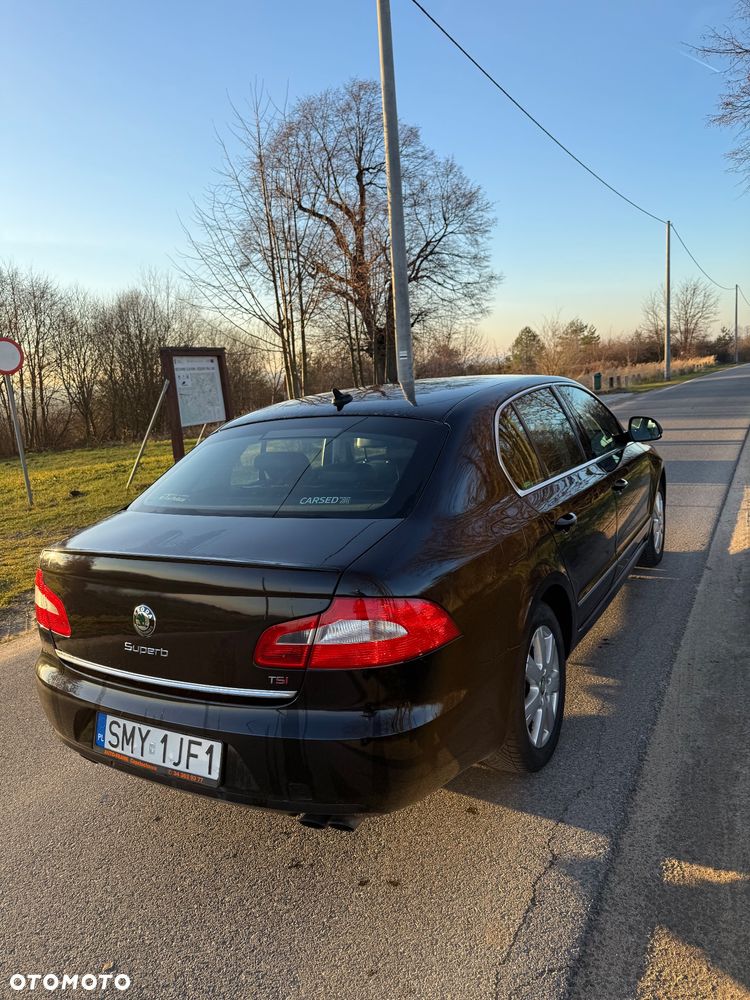 Skoda Superb 2.0 TSI Elegance DSG - 2