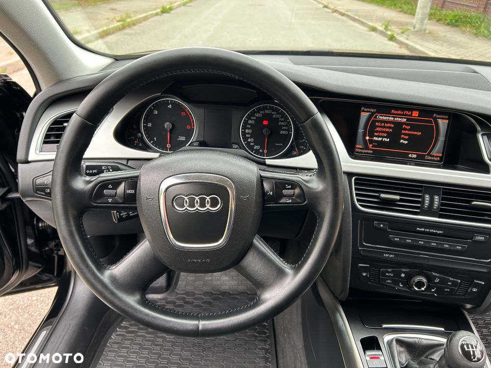 Audi A4 Avant 2.0 TDI - 32