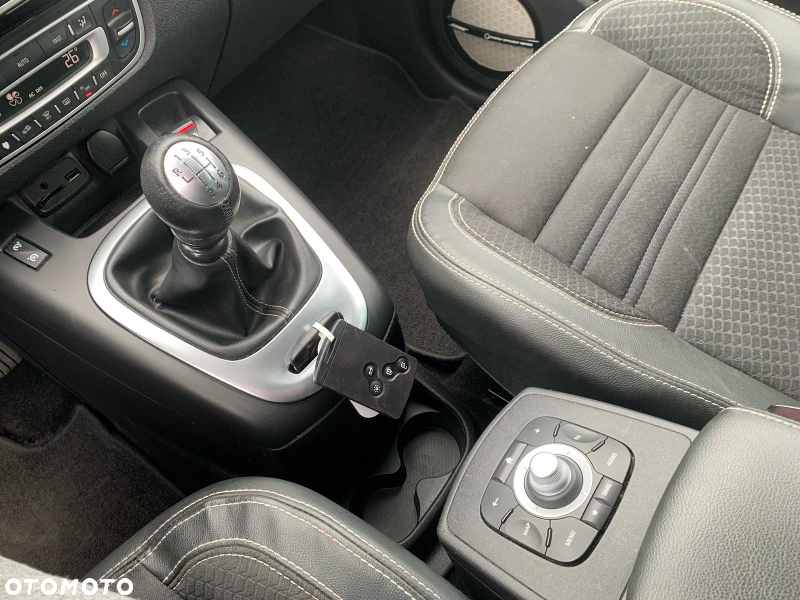 Renault Grand Scenic dCi 130 FAP Start & Stop Bose Edition - 20