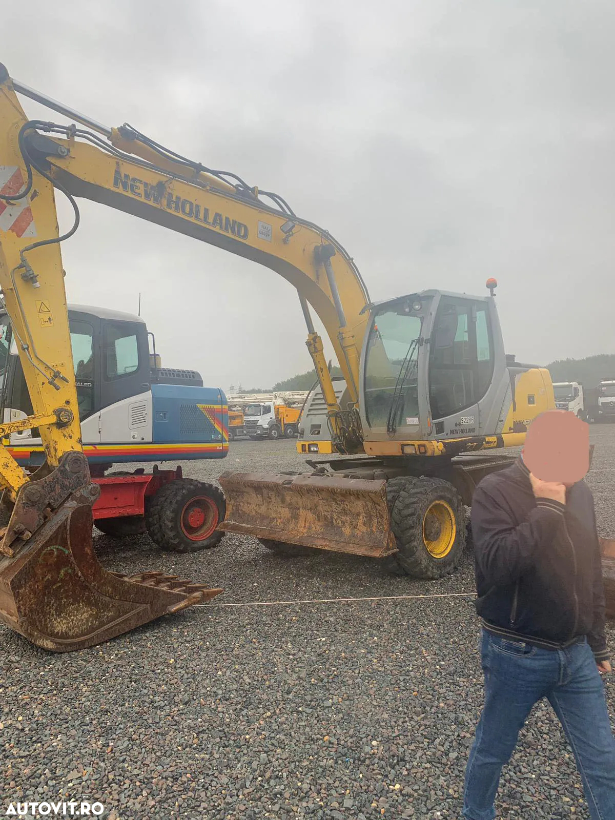 New Holland MH Plus Excavator pe roți - 6