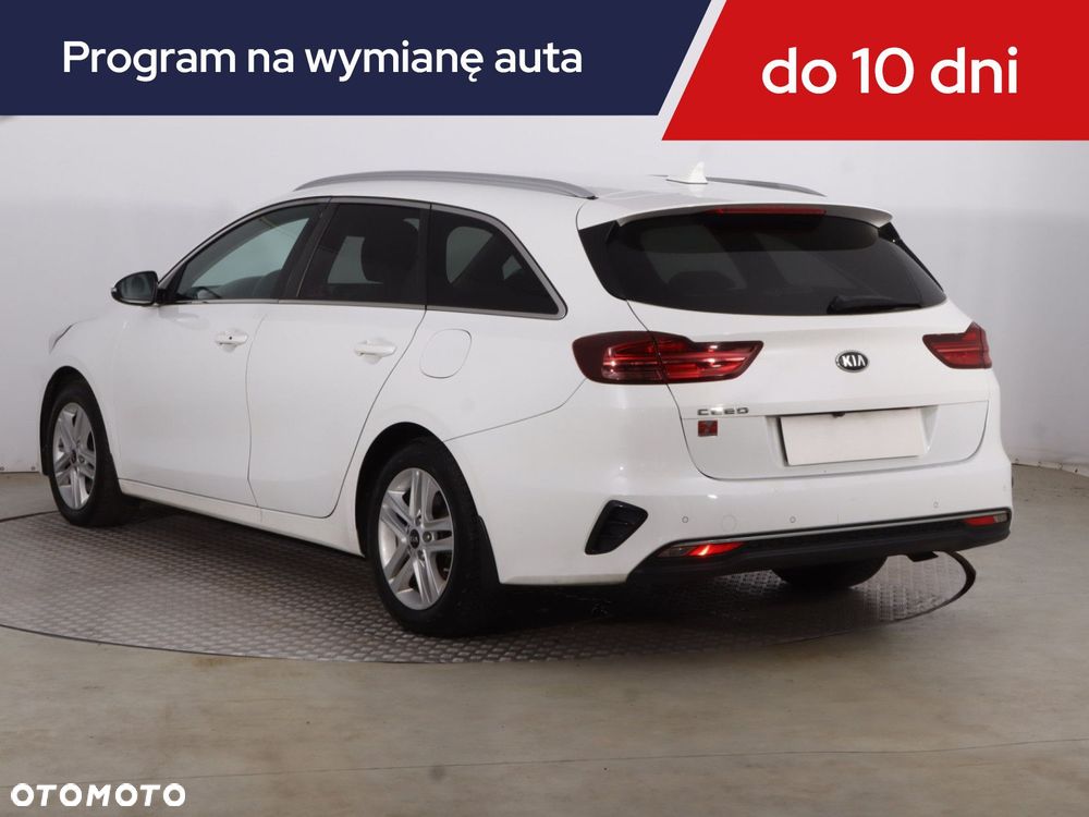 Kia Ceed - 6