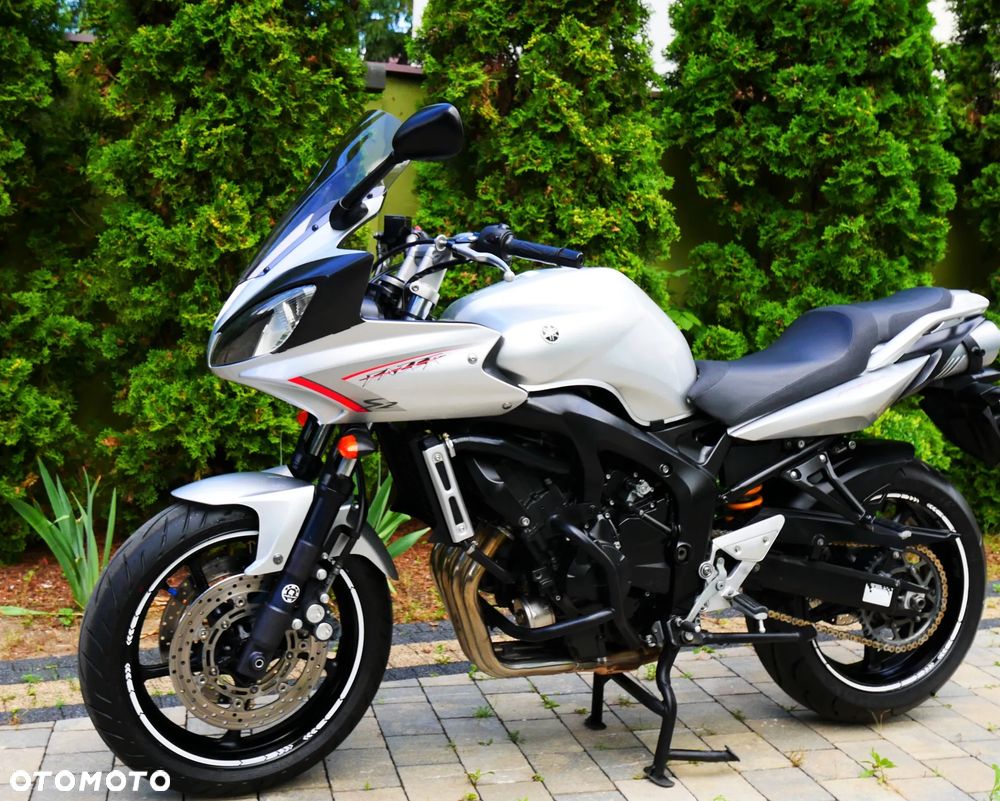 Yamaha FZ6 - 4