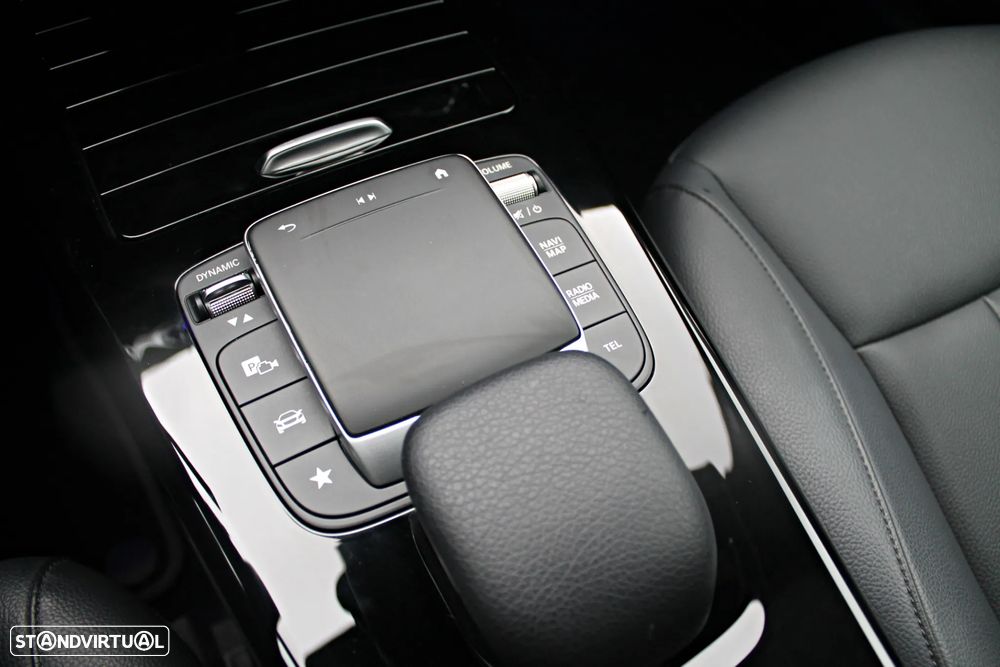 Mercedes-Benz A 250 - 30