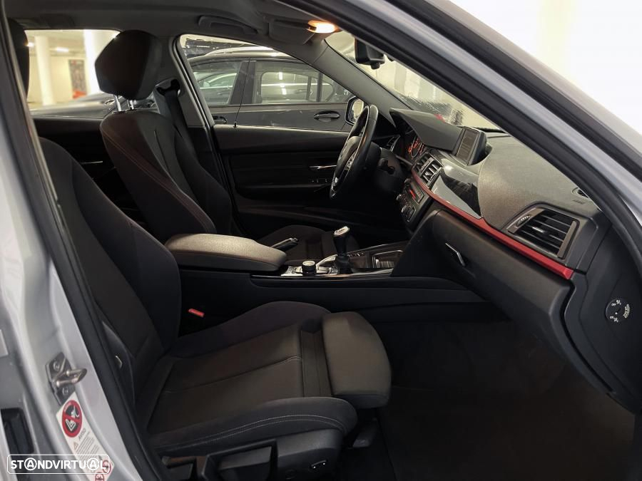 BMW 318 d Touring Line Sport - 19