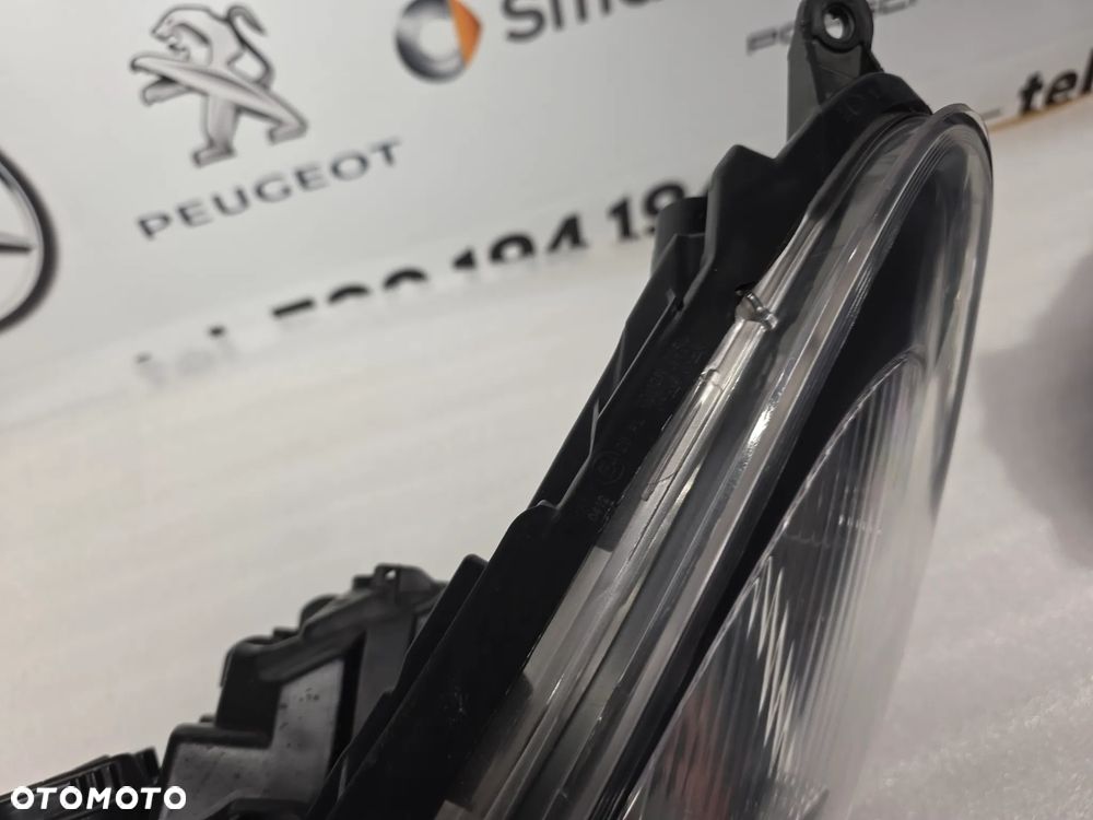 OPEL CORSA D LIFT 11-14 LEWA LAMPA PRZEDNIA PRZÓD , ŁADNA , CIEMNA , BARDZO ŁADNA , NR AUKCJI LPP150 - 10