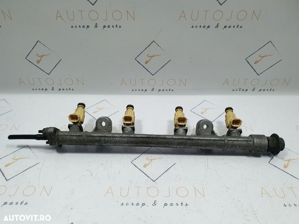 Rampa si injectoare HYUNDAI COUPE RD 1996 - 2002 1.6 i 16V G4GR 9260930013 - 4