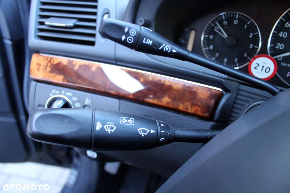 Mercedes-Benz Klasa E 200 Kompressor Automatik Elegance Sport Edition - 7