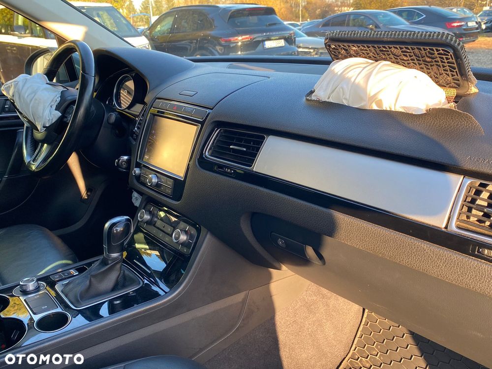 Volkswagen Touareg 3.0 V6 TDI BMT - 17