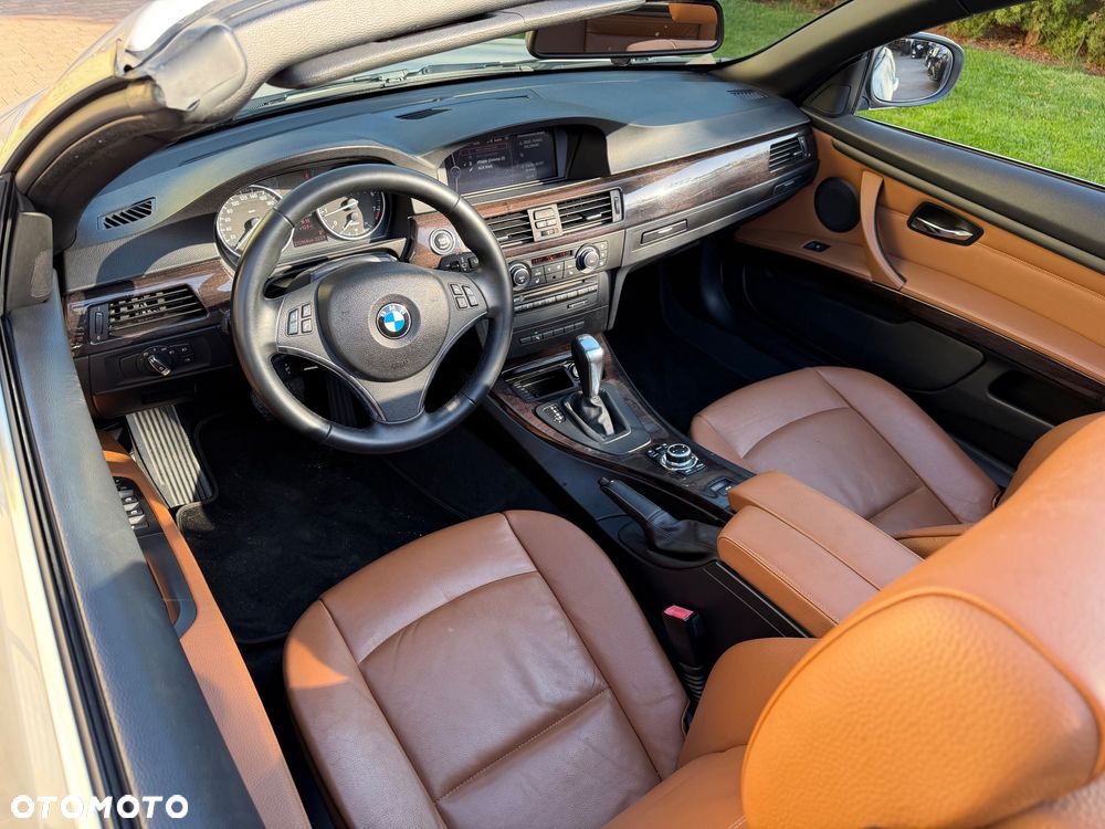 BMW Seria 3 320i Edition Exclusive - 31