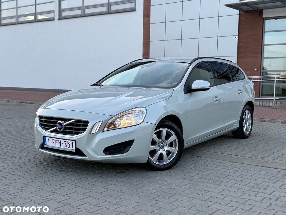 Volvo V60 D3 Momentum - 21